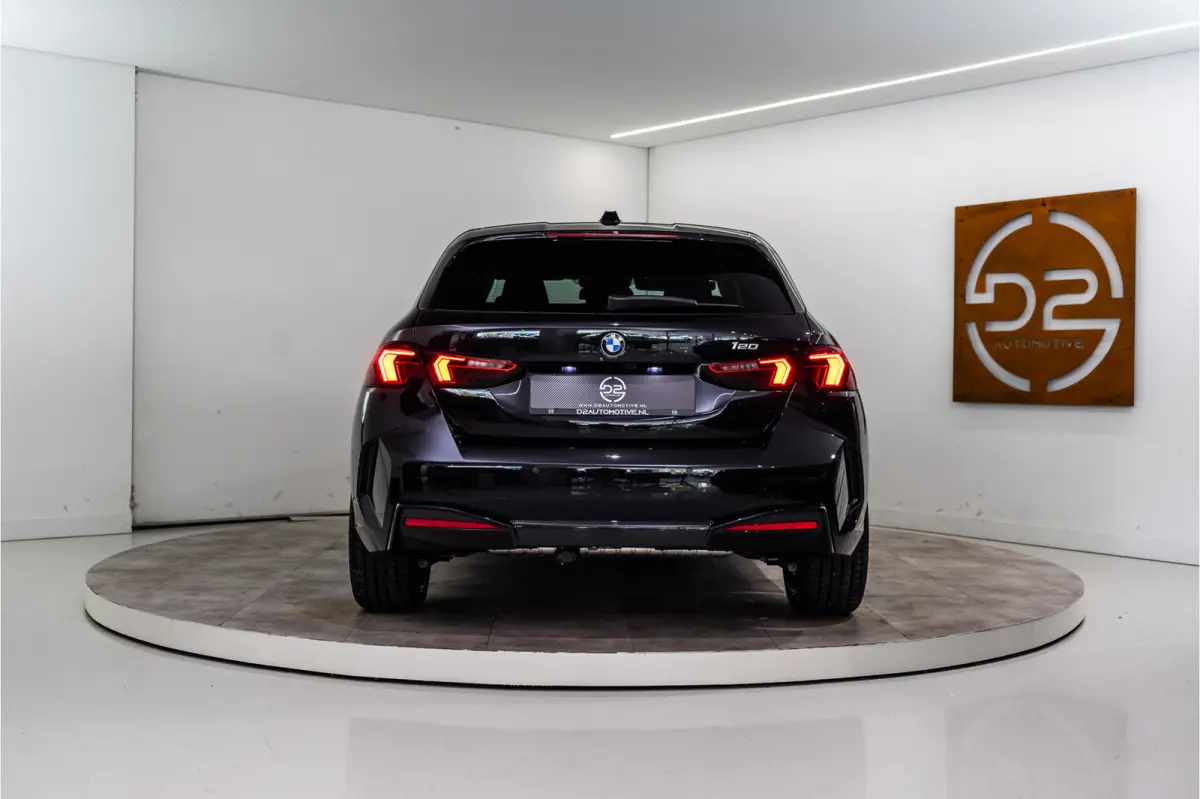 120 Sport Premium 157PK | Facelift | Laser | Carplay | Comfort | Fabrieksgarantie
