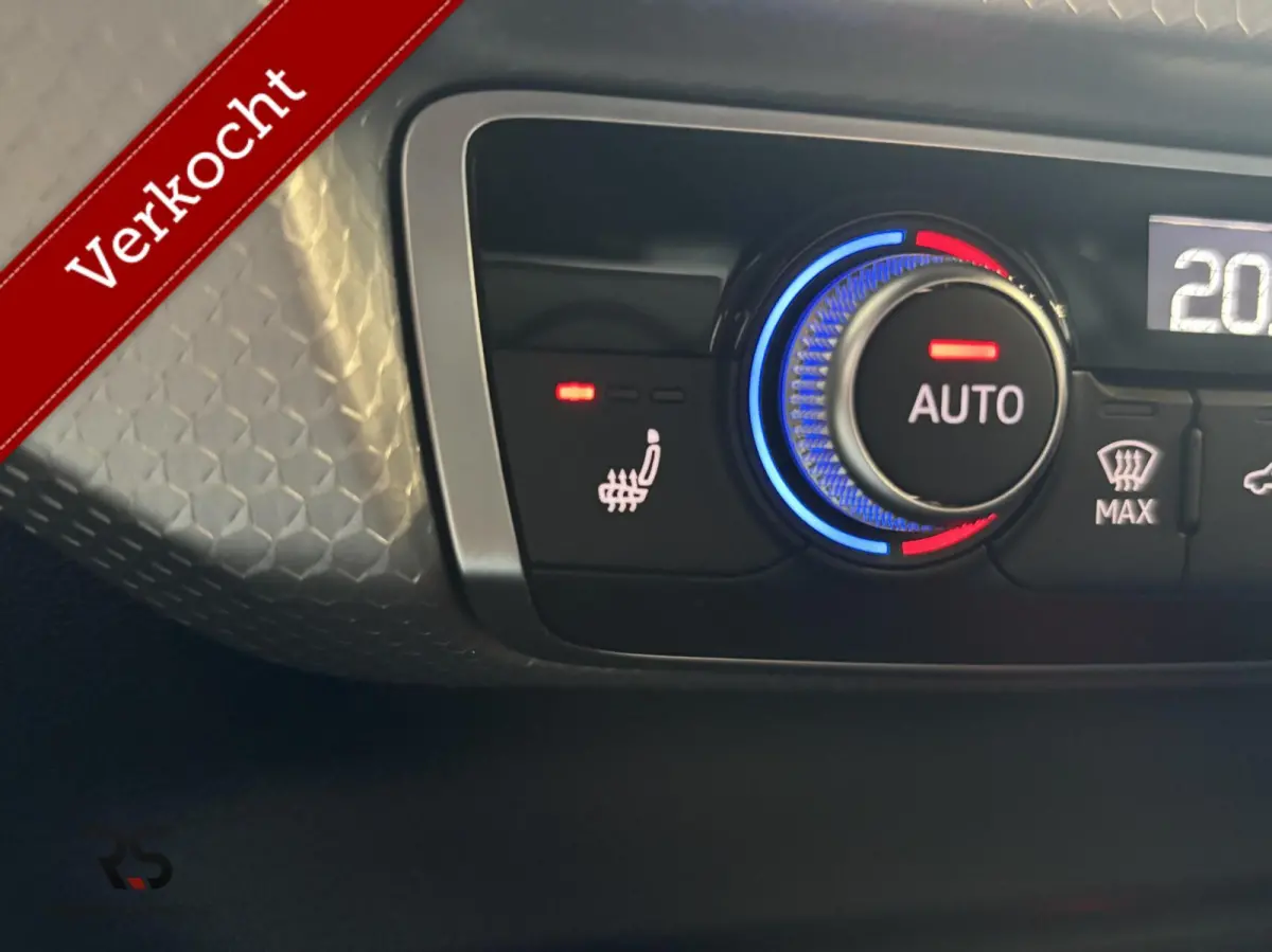 30 TFSI S-Tronic S-Line Edition One | Navi | Matrix | Virtual Dash | PDC | CarPlay | Clima | DAB | Stoelverw. |