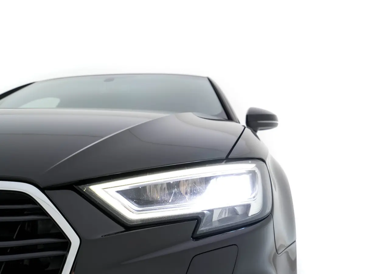 1.5 TFSI CoD S-Line Edition Aut. *FULL-LED | LEATHER-FABRIC | NAVI-FULLMAP | SPORTSEATS | AUDI-SOUND | ECC | PDC | PRIVACYGLASS | CRUISE | 18''ALU*