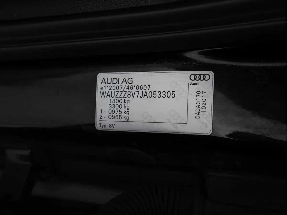 1.5 TFSI CoD S-Line Edition Aut. *FULL-LED | LEATHER-FABRIC | NAVI-FULLMAP | SPORTSEATS | AUDI-SOUND | ECC | PDC | PRIVACYGLASS | CRUISE | 18''ALU*
