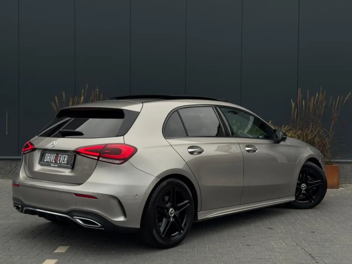 220 AMG M2020 PANO NAVI CAMERA PDC SPORTVELGEN