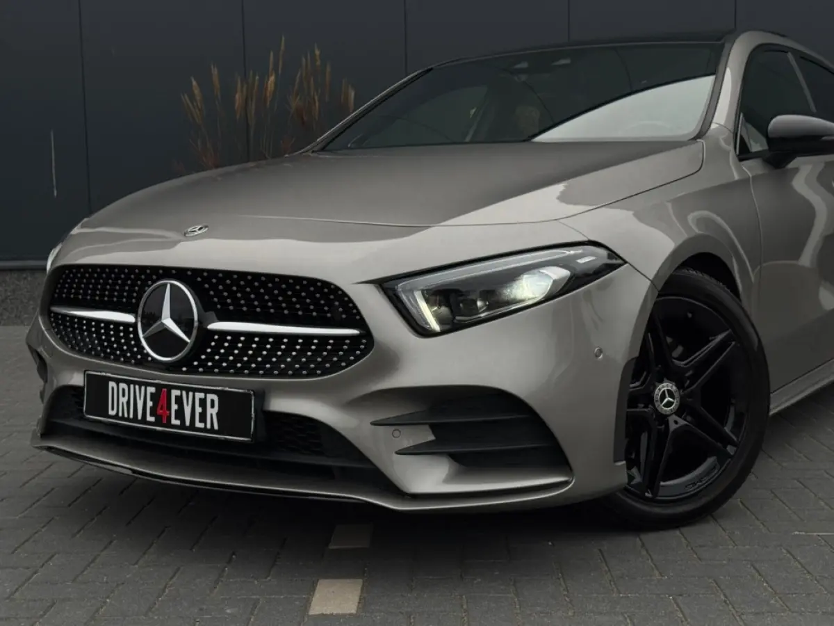 220 AMG M2020 PANO NAVI CAMERA PDC SPORTVELGEN