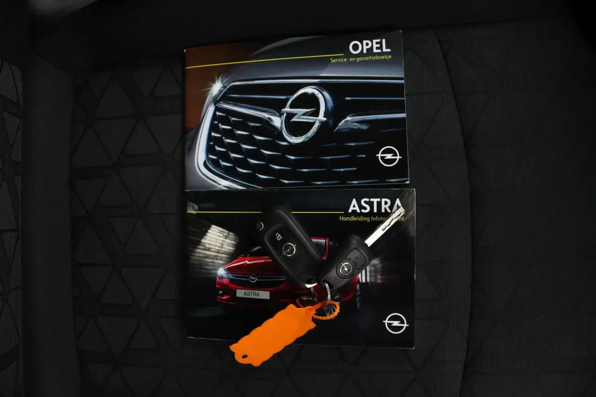 1.0 Turbo 120 Jaar Edition*A/C*NAVI*CRUISE*LED*