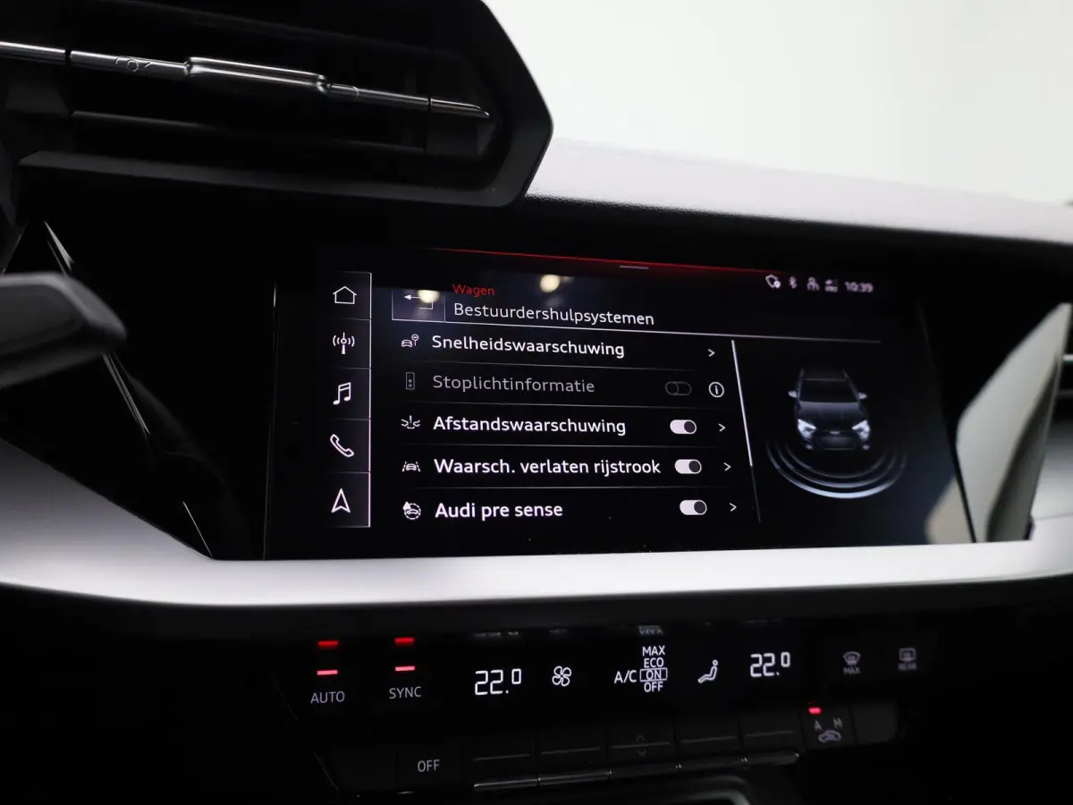30 TFSI S edition | S-line l MMI Navigatie l Apple Carplay | Android Auto l Climate Control l LED koplampen l Lichtpakket ambient lighting l Sportonderstel l Dimbare binnenspiegel l Parkeerh