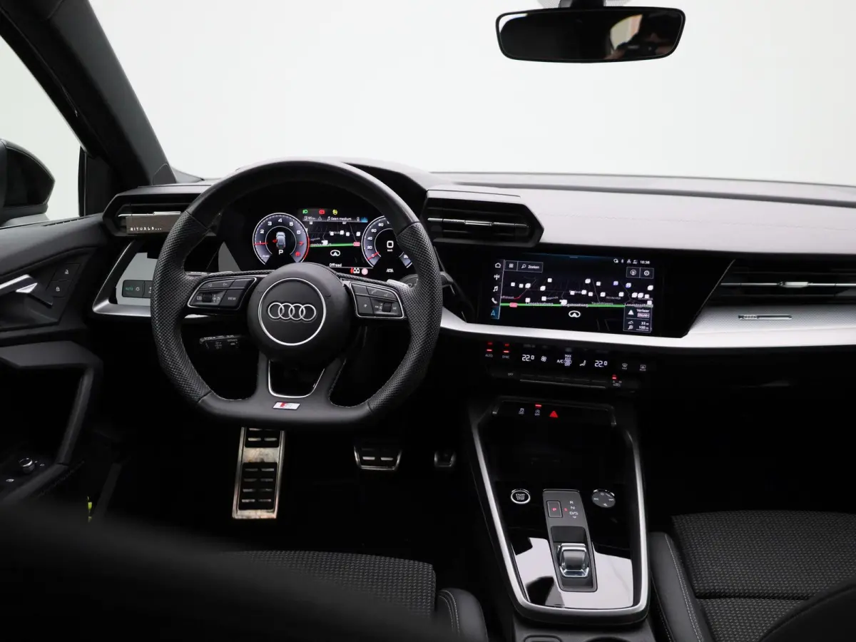30 TFSI S edition | S-line l MMI Navigatie l Apple Carplay | Android Auto l Climate Control l LED koplampen l Lichtpakket ambient lighting l Sportonderstel l Dimbare binnenspiegel l Parkeerh