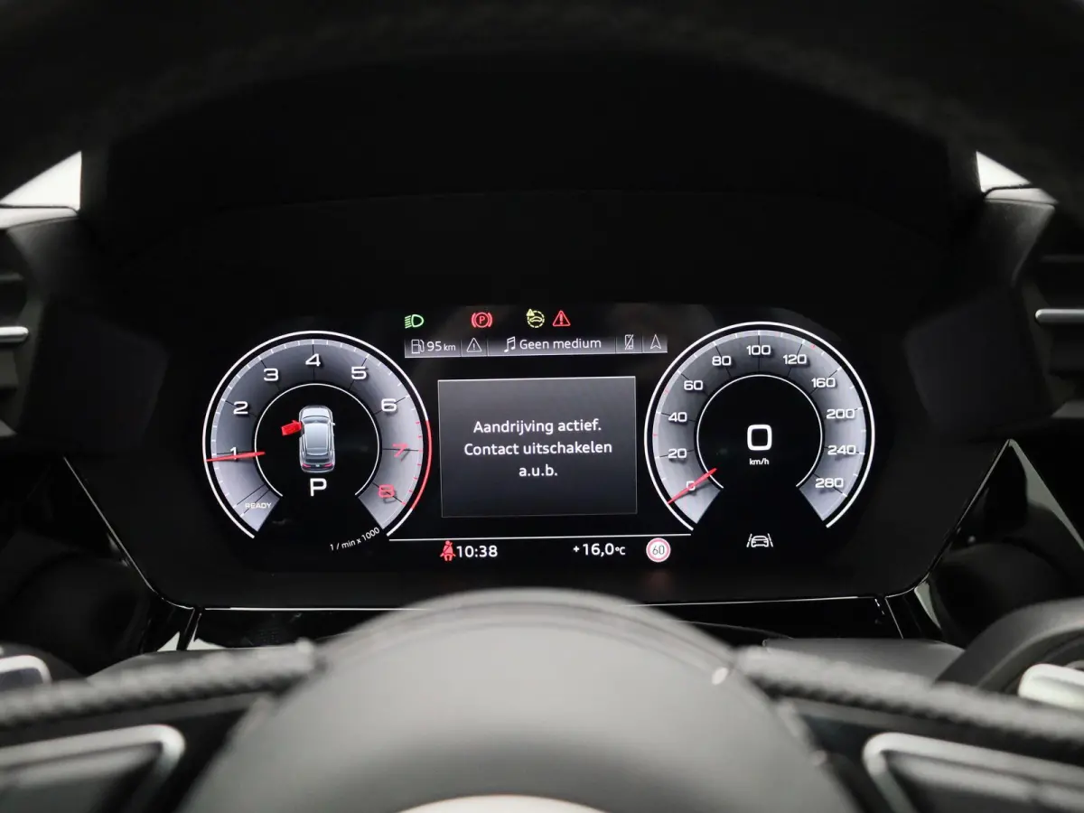 30 TFSI S edition | S-line l MMI Navigatie l Apple Carplay | Android Auto l Climate Control l LED koplampen l Lichtpakket ambient lighting l Sportonderstel l Dimbare binnenspiegel l Parkeerh