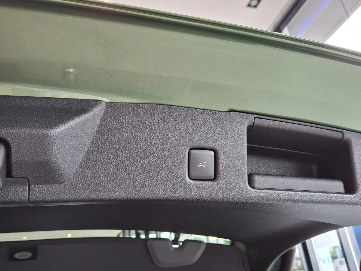 2.5 PHEV ST-Line X | 243PK | Verwarmbare stoelen voor+achter | Elektrische voorruitverwarming | Elektrische trekhaak | Memory | 360 Camera | Adaptive Cruise |