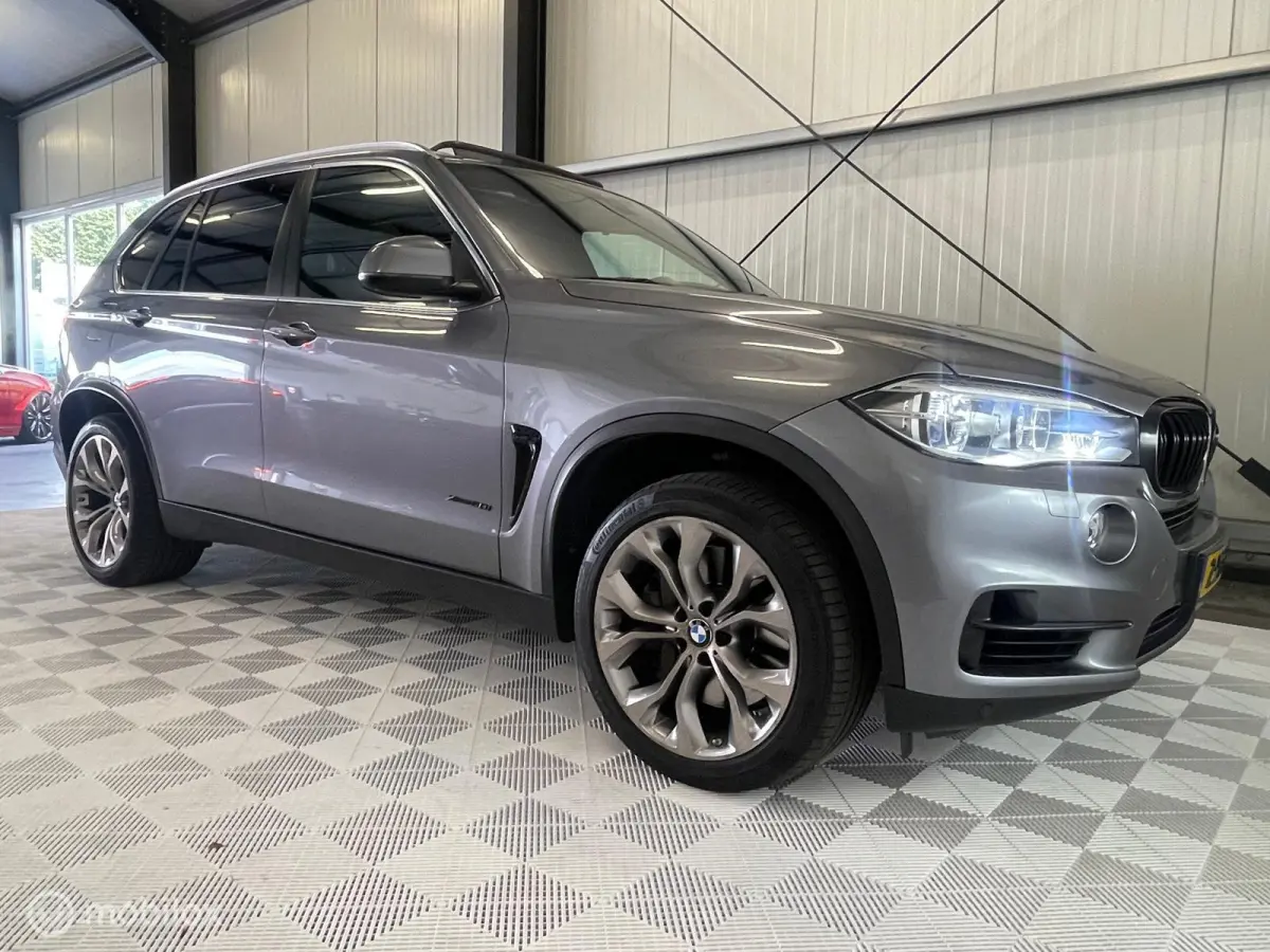 xDrive50i High Executive | NAP | 7 persoons | 449PK