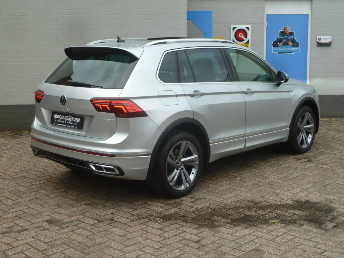 1.4 TSI eHybrid R-Line|Panodak|Leder|Memory|360-Camera|Adapt.Cruise|Matrix-LED|34.600km
