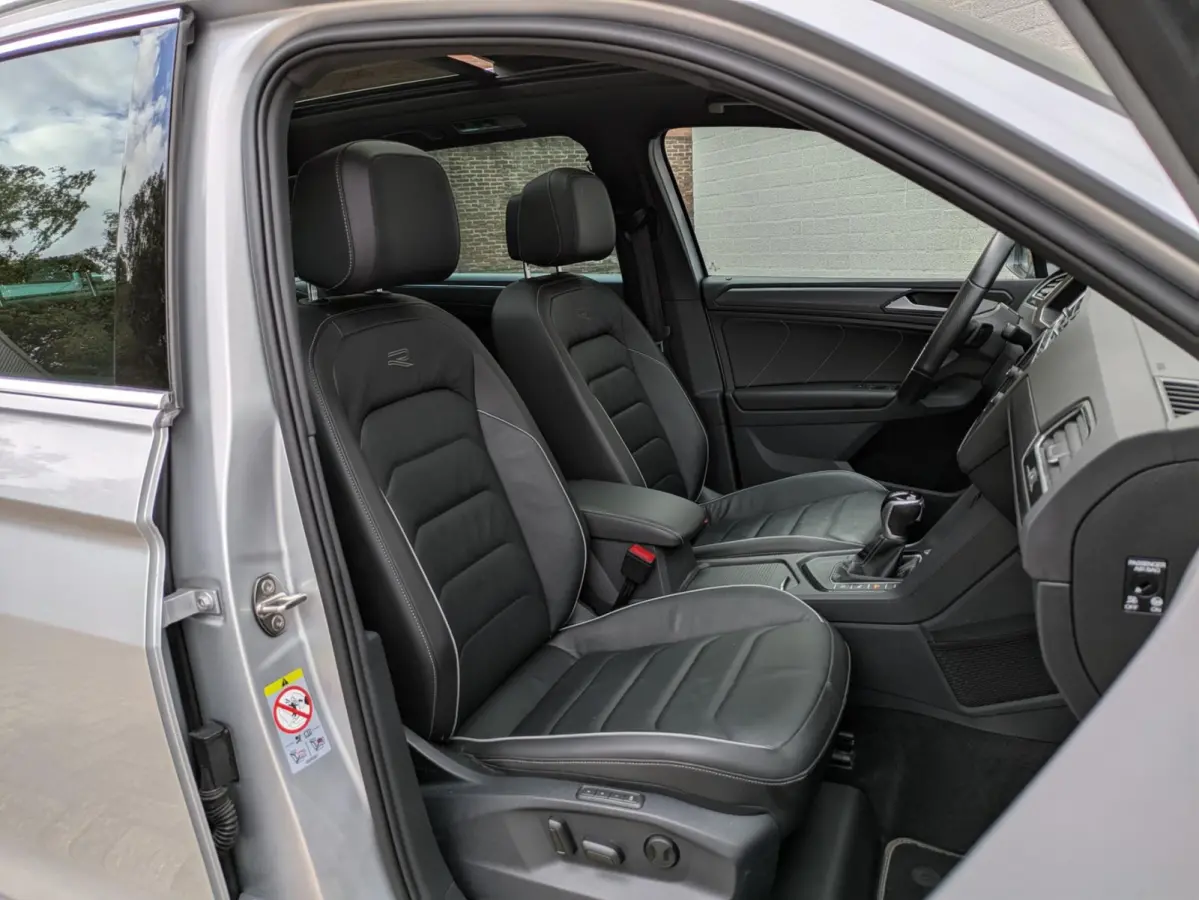 1.4 TSI eHybrid R-Line|Panodak|Leder|Memory|360-Camera|Adapt.Cruise|Matrix-LED|34.600km