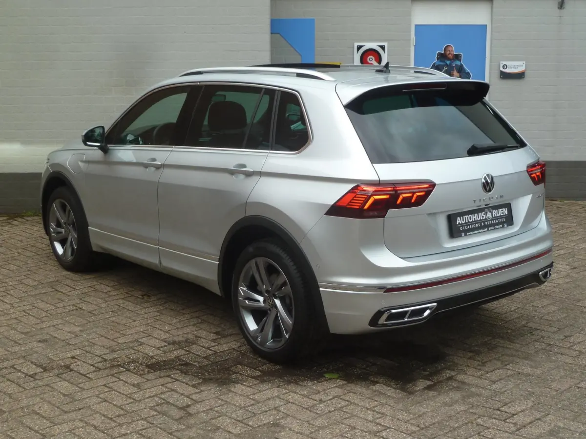 1.4 TSI eHybrid R-Line|Panodak|Leder|Memory|360-Camera|Adapt.Cruise|Matrix-LED|34.600km