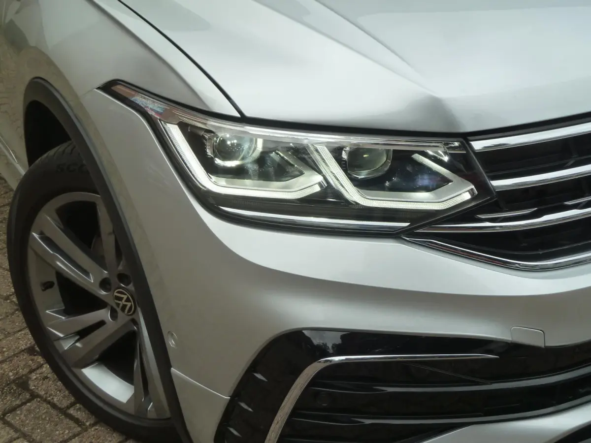 1.4 TSI eHybrid R-Line|Panodak|Leder|Memory|360-Camera|Adapt.Cruise|Matrix-LED|34.600km