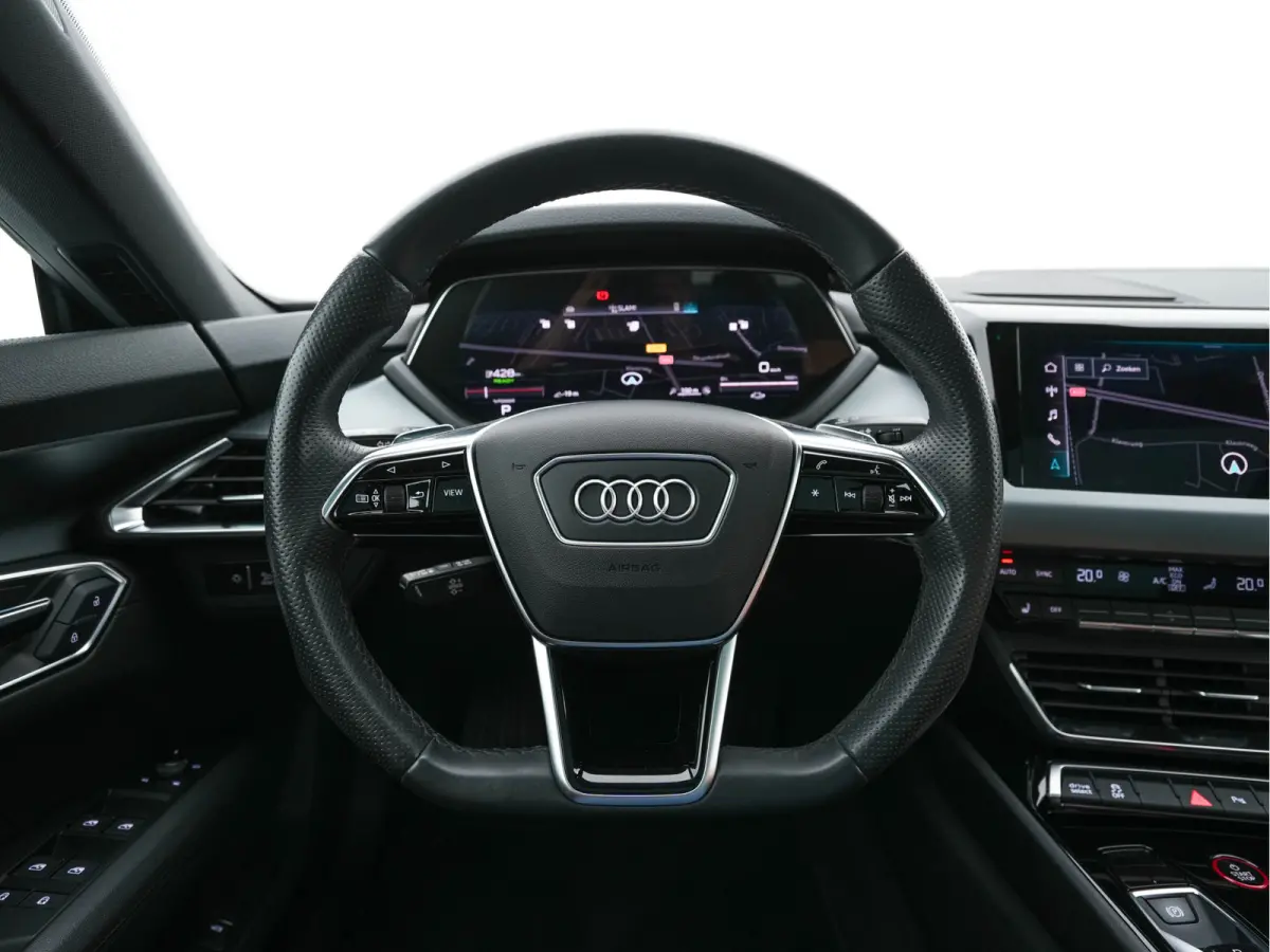 93 kWh Quattro (3-Fase-11 kW) {SOH-93%} (INCL-BTW) *HEATPUMP | PANO | FULL-LED | LEATHER | AUDI-SOUND | DIGI-COCKPIT | NAVI-FULLMAP | HEATED-SPORTSEATS | TOPVIEW | DAB | KEYLESS | LANE-ASSIS