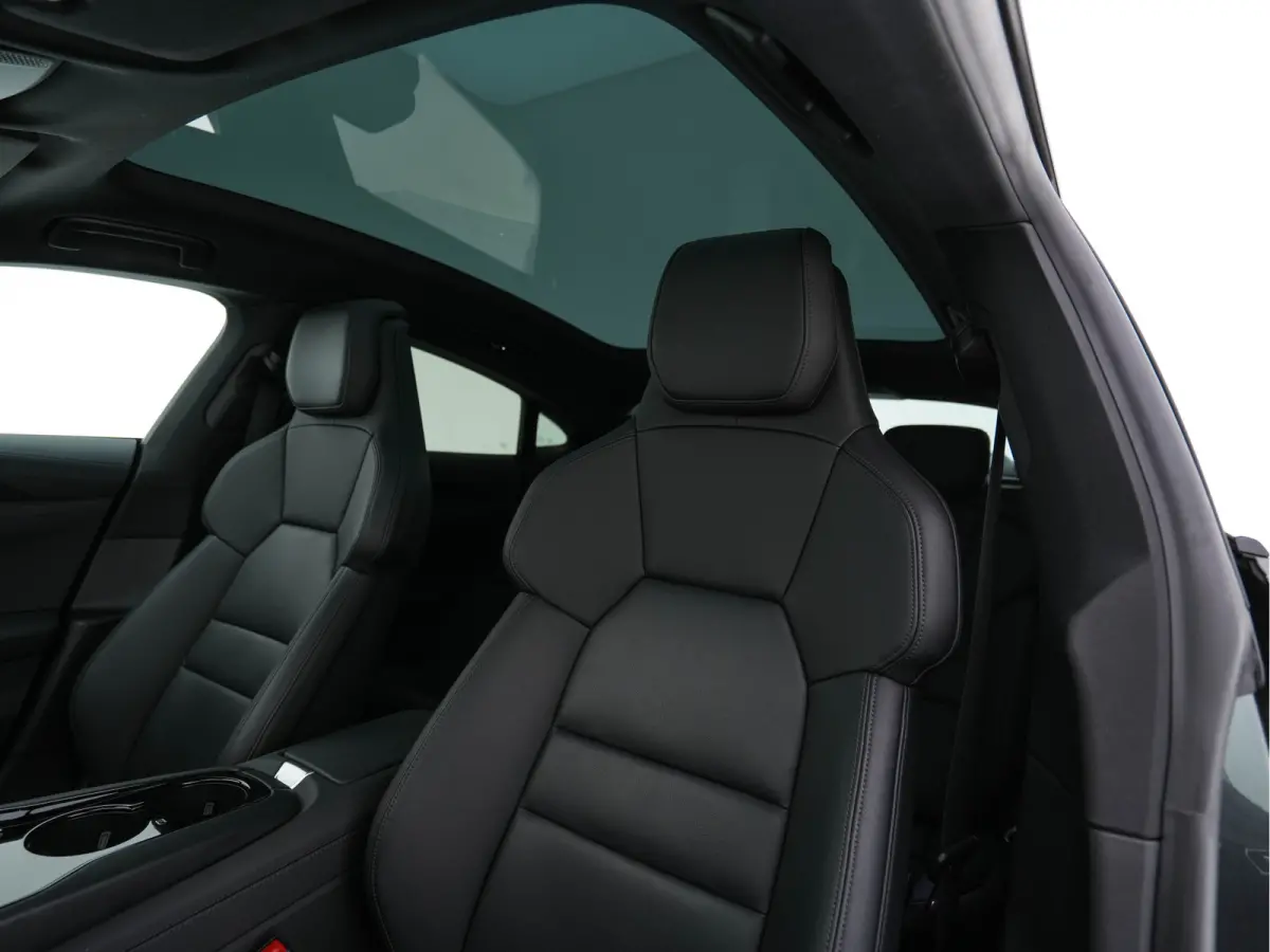 93 kWh Quattro (3-Fase-11 kW) {SOH-93%} (INCL-BTW) *HEATPUMP | PANO | FULL-LED | LEATHER | AUDI-SOUND | DIGI-COCKPIT | NAVI-FULLMAP | HEATED-SPORTSEATS | TOPVIEW | DAB | KEYLESS | LANE-ASSIS