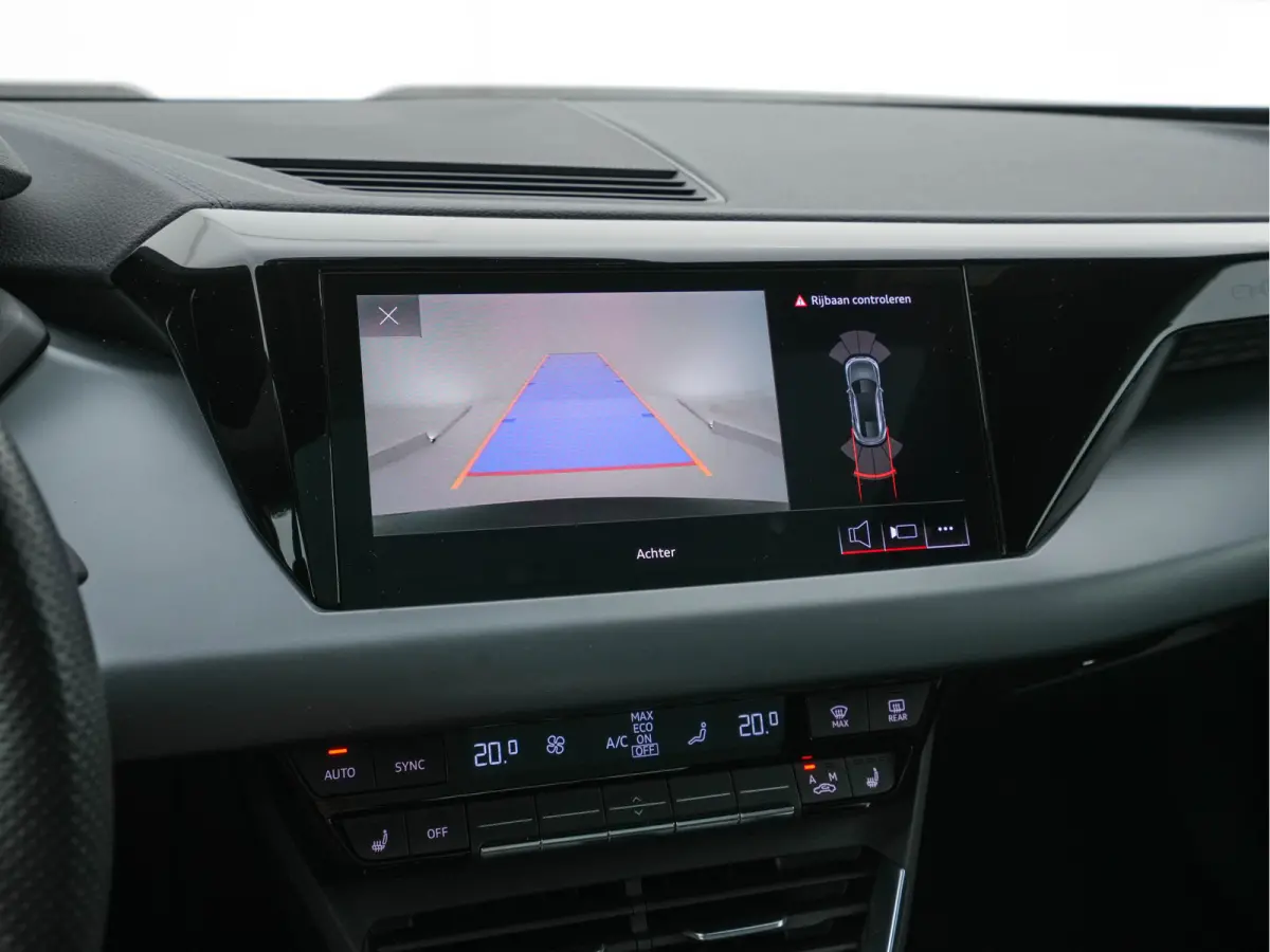 93 kWh Quattro (3-Fase-11 kW) {SOH-93%} (INCL-BTW) *HEATPUMP | PANO | FULL-LED | LEATHER | AUDI-SOUND | DIGI-COCKPIT | NAVI-FULLMAP | HEATED-SPORTSEATS | TOPVIEW | DAB | KEYLESS | LANE-ASSIS