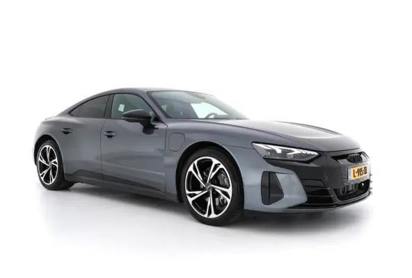 93 kWh Quattro (3-Fase-11 kW) {SOH-93%} (INCL-BTW) *HEATPUMP | PANO | FULL-LED | LEATHER | AUDI-SOUND | DIGI-COCKPIT | NAVI-FULLMAP | HEATED-SPORTSEATS | TOPVIEW | DAB | KEYLESS | LANE-ASSIS