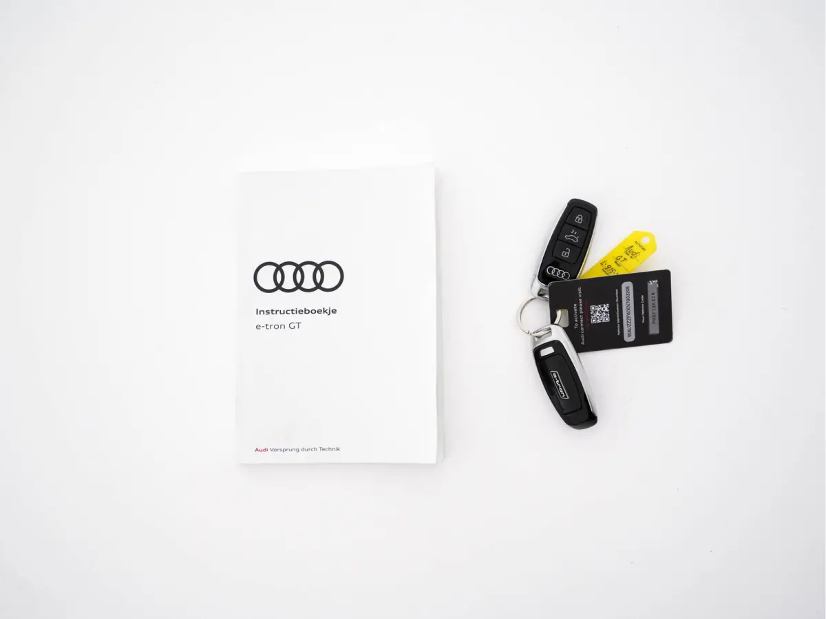 93 kWh Quattro (3-Fase-11 kW) {SOH-93%} (INCL-BTW) *HEATPUMP | PANO | FULL-LED | LEATHER | AUDI-SOUND | DIGI-COCKPIT | NAVI-FULLMAP | HEATED-SPORTSEATS | TOPVIEW | DAB | KEYLESS | LANE-ASSIS