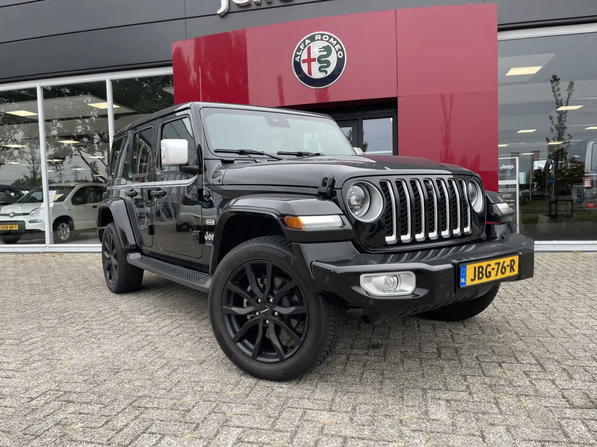 4xe 380 Overland By Irmscher | Leer | Camera's | 20" Velgen | Treeplanken