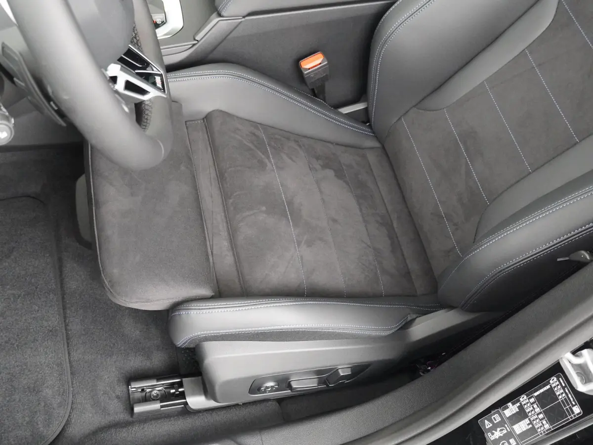 123 xDrive | M Sport Pro | Travel Pack | Harman Kardon |