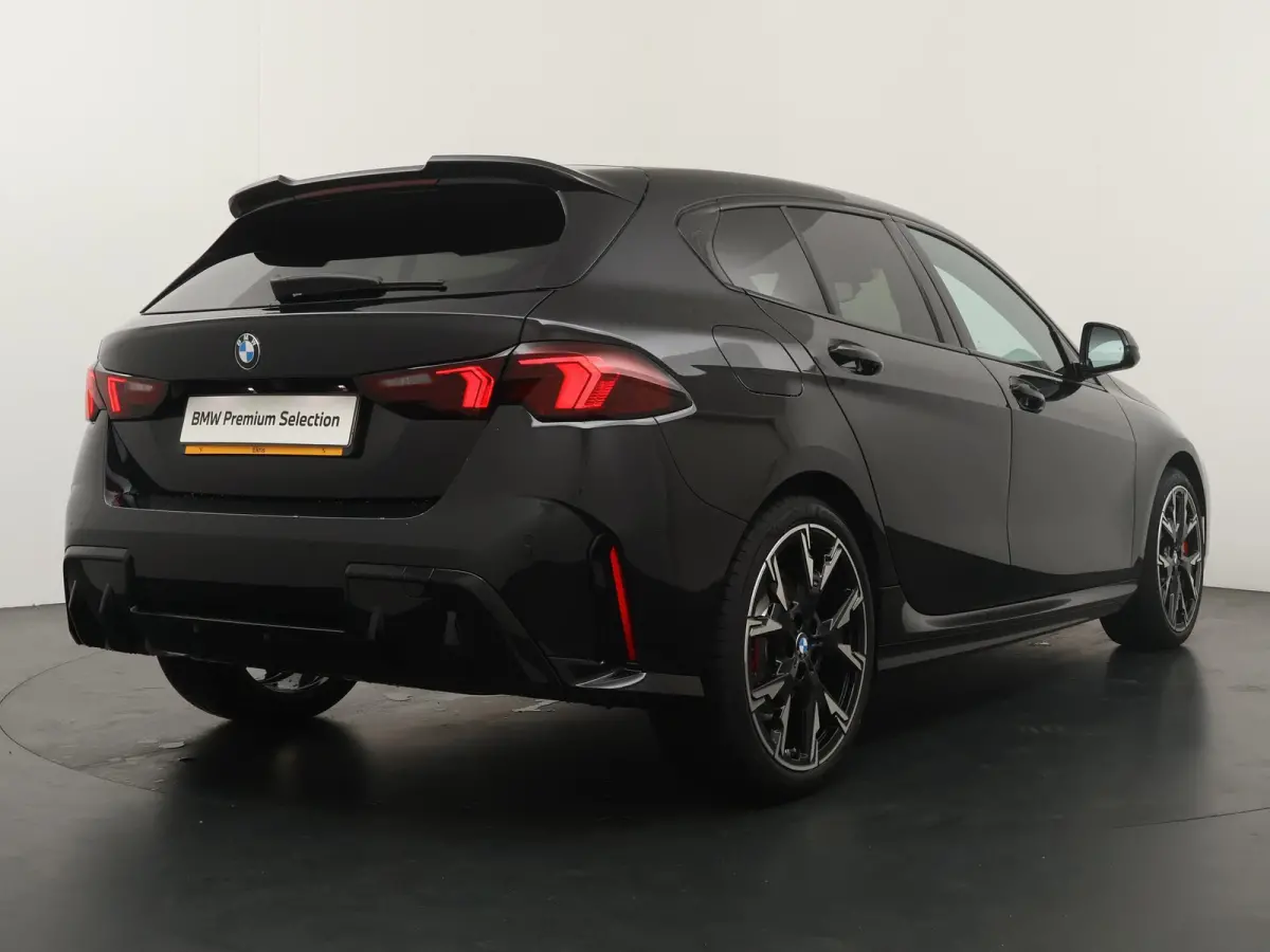 123 xDrive | M Sport Pro | Travel Pack | Harman Kardon |