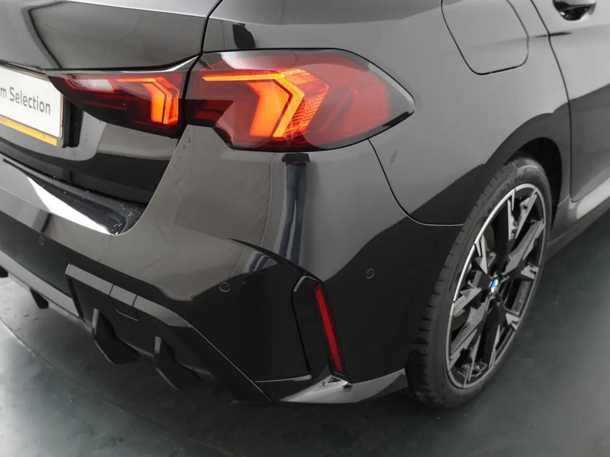 123 xDrive | M Sport Pro | Travel Pack | Harman Kardon |