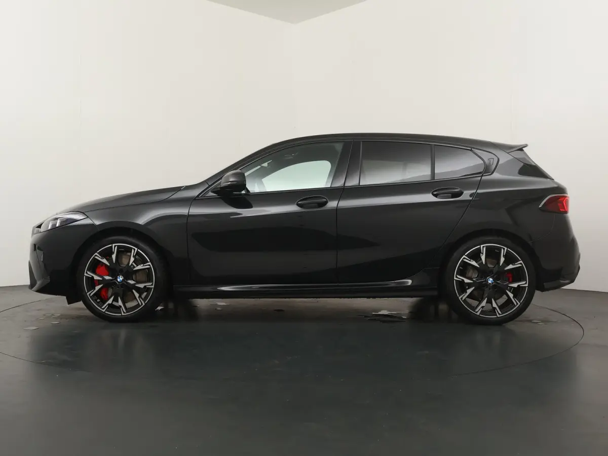 123 xDrive | M Sport Pro | Travel Pack | Harman Kardon |