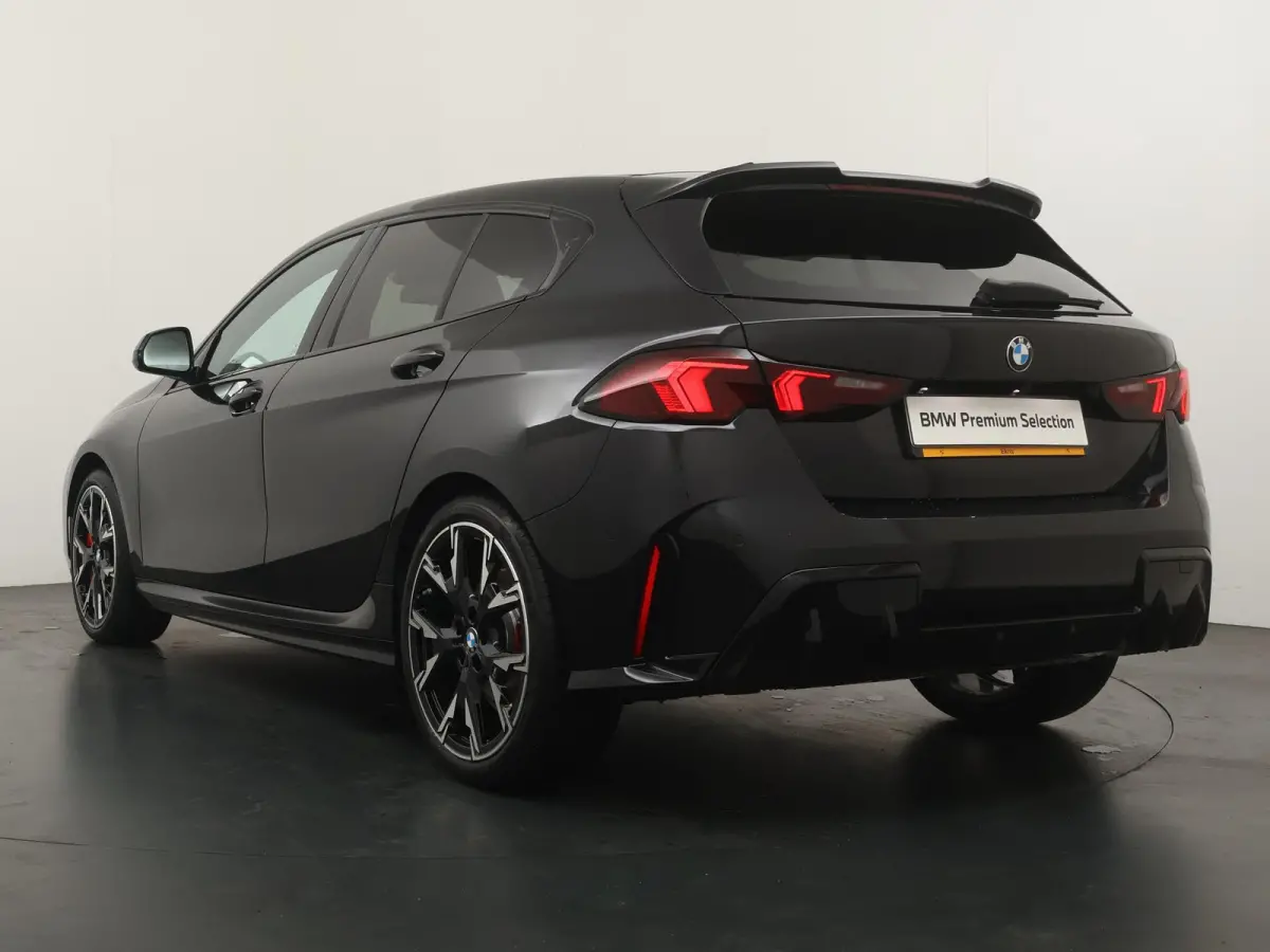 123 xDrive | M Sport Pro | Travel Pack | Harman Kardon |
