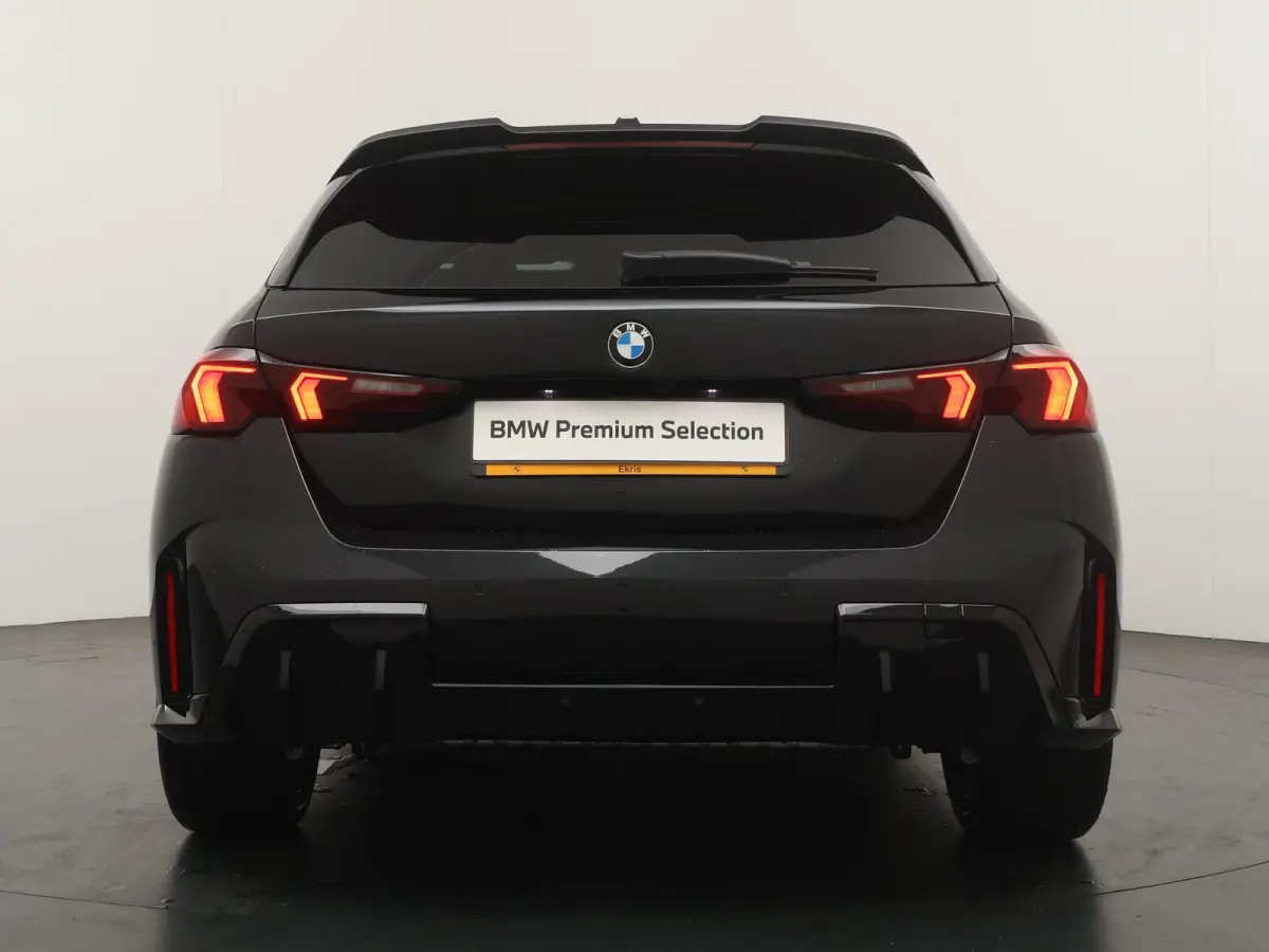 123 xDrive | M Sport Pro | Travel Pack | Harman Kardon |