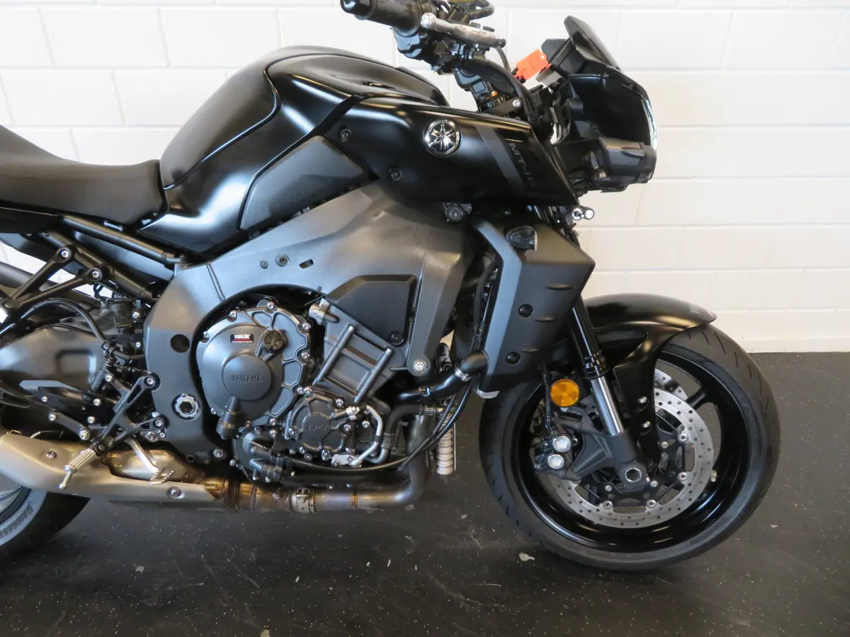 MT-10 TECH-BLACK