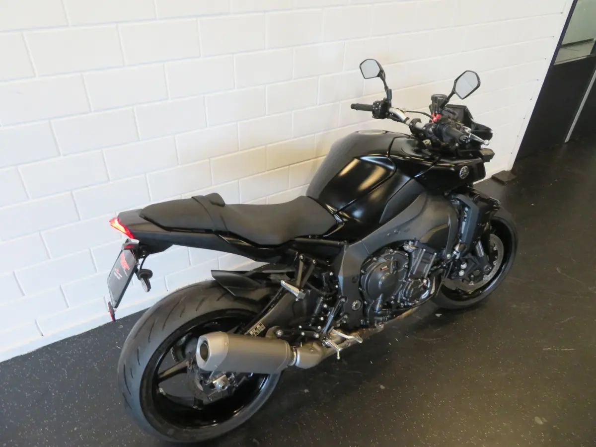 MT-10 TECH-BLACK