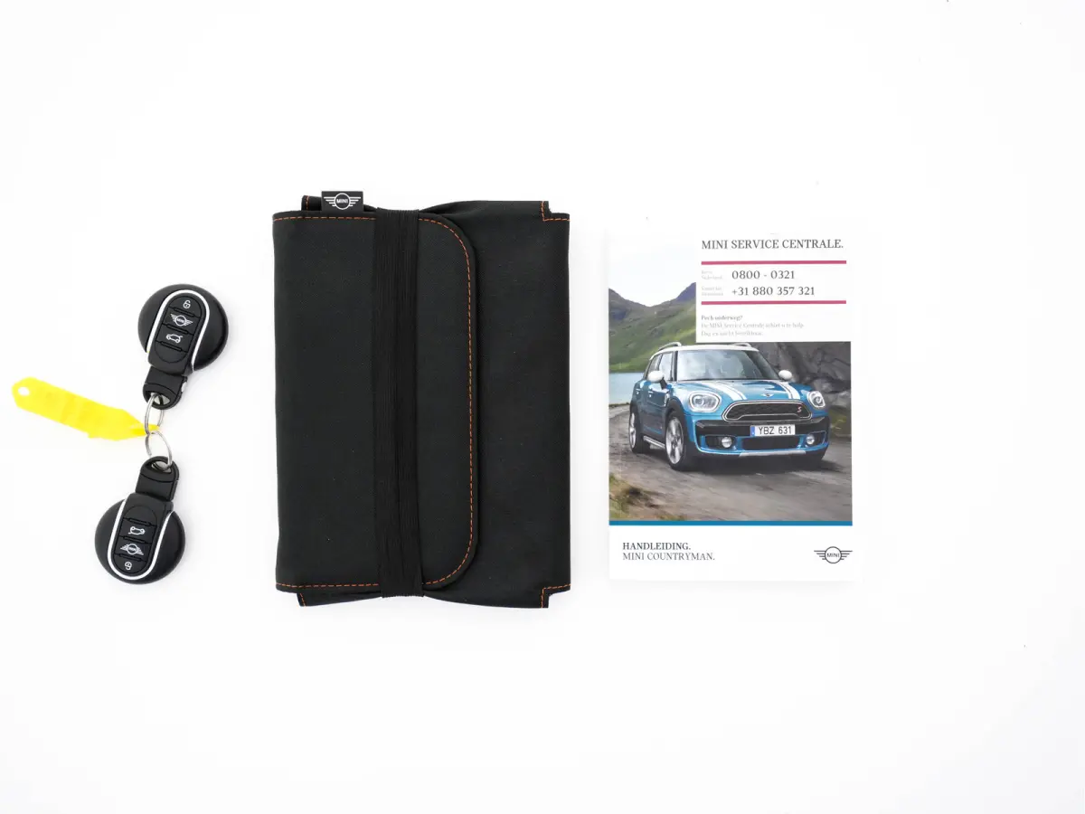 Mini 2.0 Cooper S Knightsbridge Edition Aut. *PANO |  LEATHER | FULL-LED | HARMAN/KARDON-AUDIO | HEATED-SPORTSEATS | KEYLESS | CAMERA | AMBIENT-LIGHT | NAVI-FULLMAP | HEAD-UP | PRIVACY-GLASS