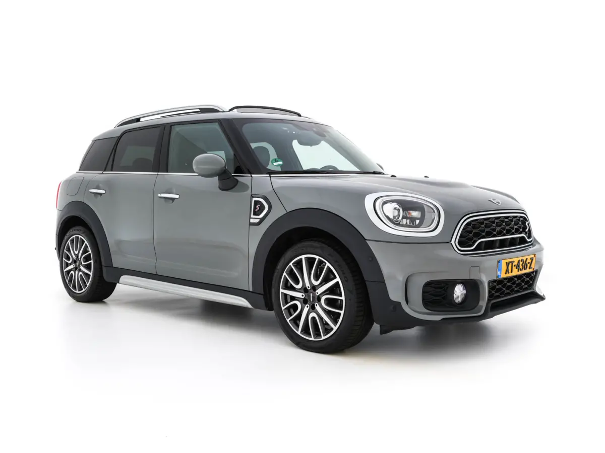Mini 2.0 Cooper S Knightsbridge Edition Aut. *PANO |  LEATHER | FULL-LED | HARMAN/KARDON-AUDIO | HEATED-SPORTSEATS | KEYLESS | CAMERA | AMBIENT-LIGHT | NAVI-FULLMAP | HEAD-UP | PRIVACY-GLASS