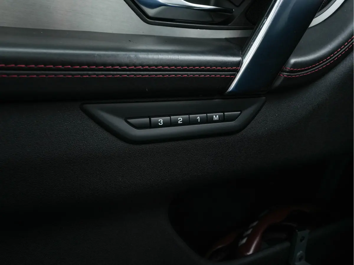 P300e 1.5 R-Dynamic Sportpack HSE AWD (INCL-BTW) *PANO | LEATHER | MERIDIAN-AUDIO | FULL-LED | MEMORY-PACK | DIGI-COCKPIT | NAVI-FULLMAP | CAMERA | KEYLESS | PRIVACY-GLASS | DAB | SHIFT-PADD