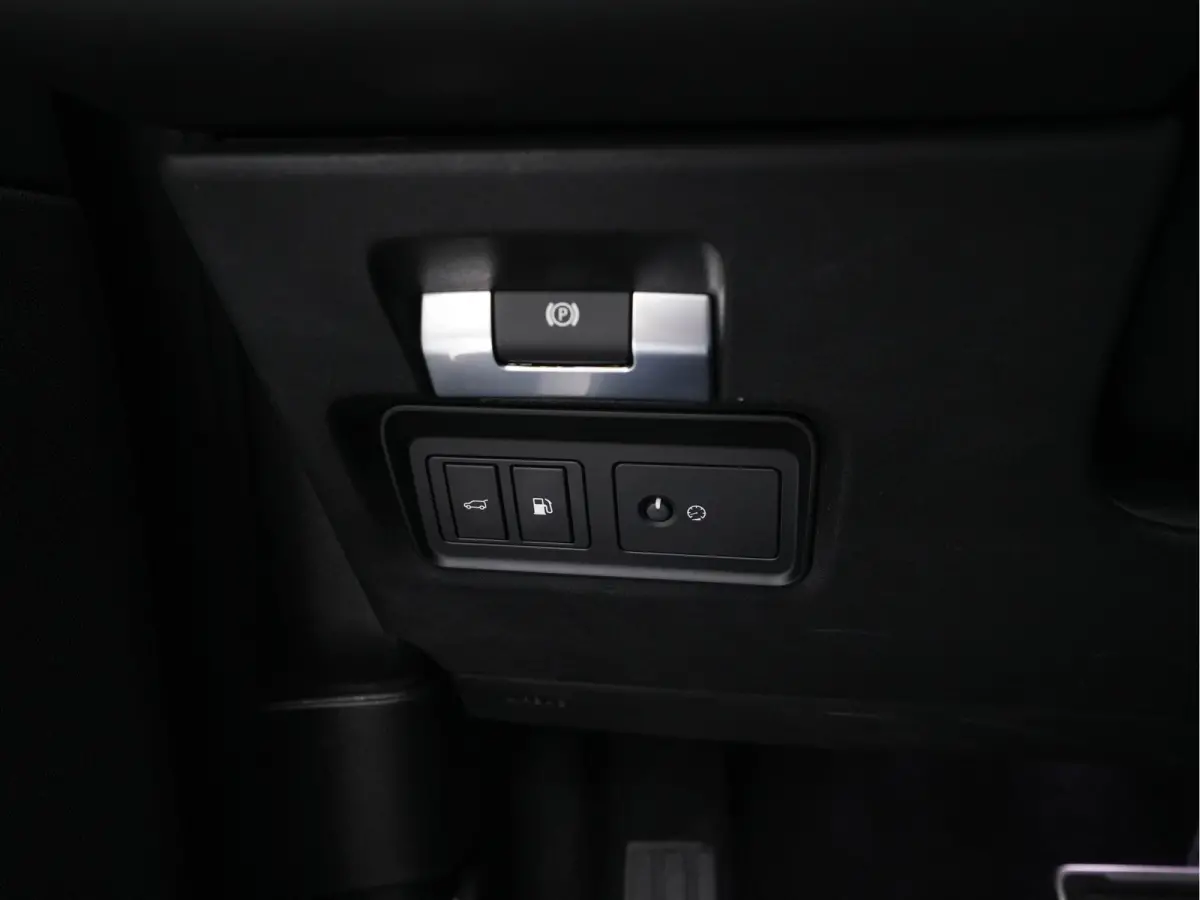 P300e 1.5 R-Dynamic Sportpack HSE AWD (INCL-BTW) *PANO | LEATHER | MERIDIAN-AUDIO | FULL-LED | MEMORY-PACK | DIGI-COCKPIT | NAVI-FULLMAP | CAMERA | KEYLESS | PRIVACY-GLASS | DAB | SHIFT-PADD