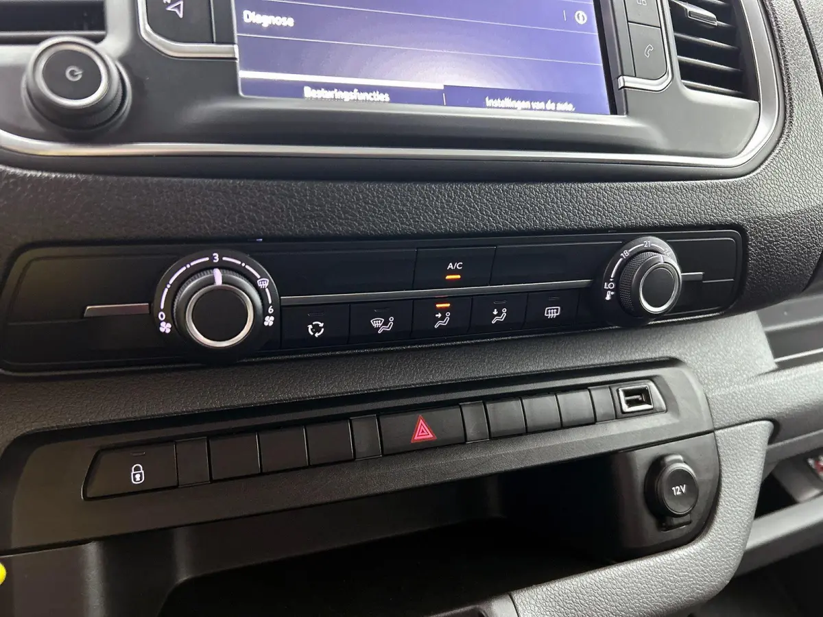 L3H1 75 kWh 9-persoons PERSONENBUS Airco Navi PDCA