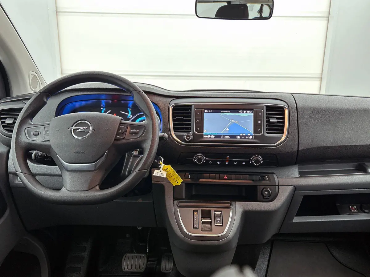 L3H1 75 kWh 9-persoons PERSONENBUS Airco Navi PDCA