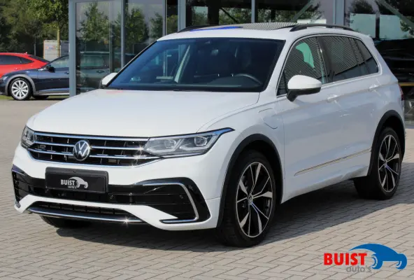 1.4 TSI eHybrid R-Line 245pk PANO LEER IQ LIGHT TREKHAAK 20" 360 CAMERA