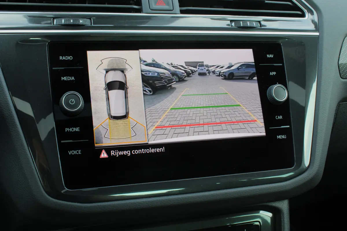 1.4 TSI eHybrid R-Line 245pk PANO LEER IQ LIGHT TREKHAAK 20" 360 CAMERA