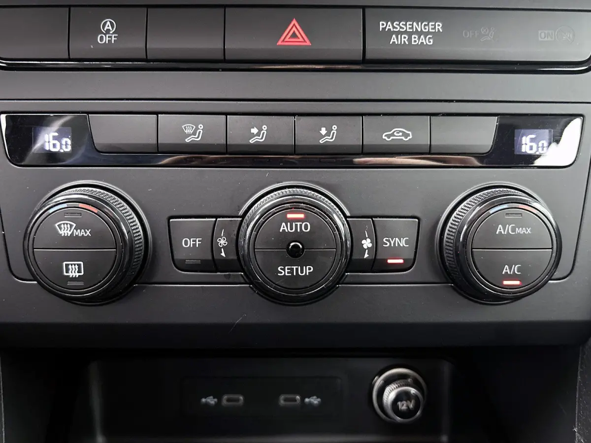 1.0 TSI Reference | Apple Carplay / Android Auto | Climate Control | Parkeersensoren |