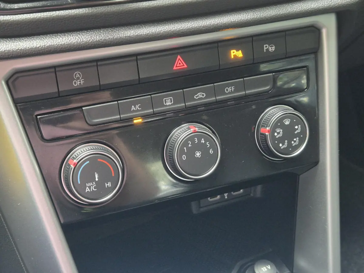 1.0 TSI Life | Navigatie | Digitaal dashboard | Adapt. Cruise Control | Parkeersensoren | Licht metalen velgen