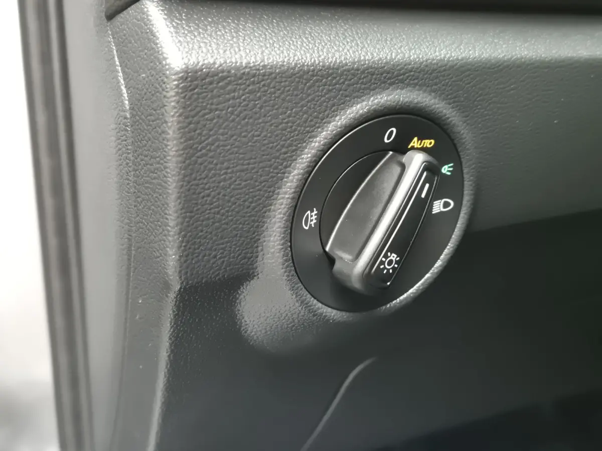 1.0 TSI Life | Navigatie | Digitaal dashboard | Adapt. Cruise Control | Parkeersensoren | Licht metalen velgen