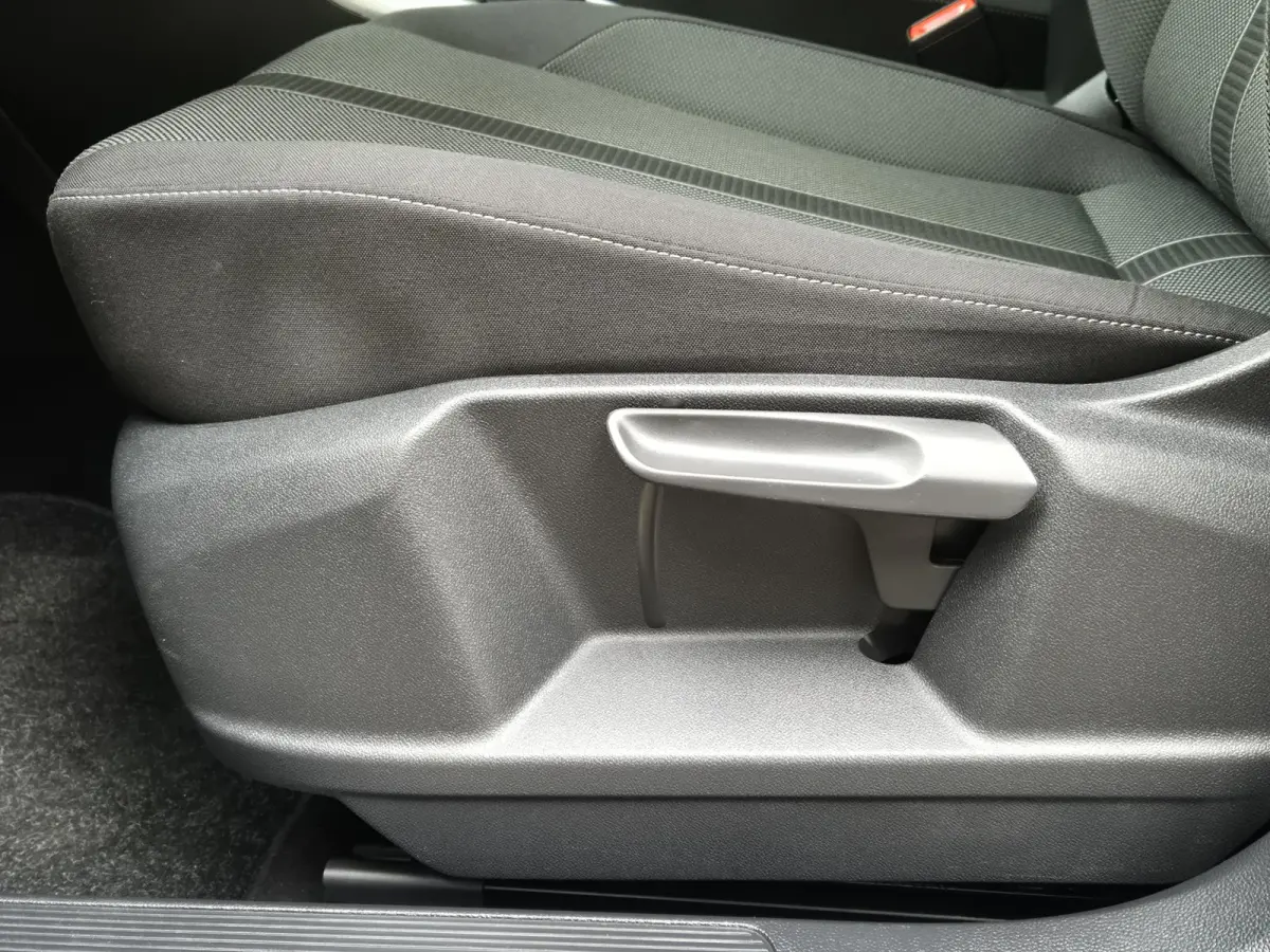 1.0 TSI Life | Navigatie | Digitaal dashboard | Adapt. Cruise Control | Parkeersensoren | Licht metalen velgen