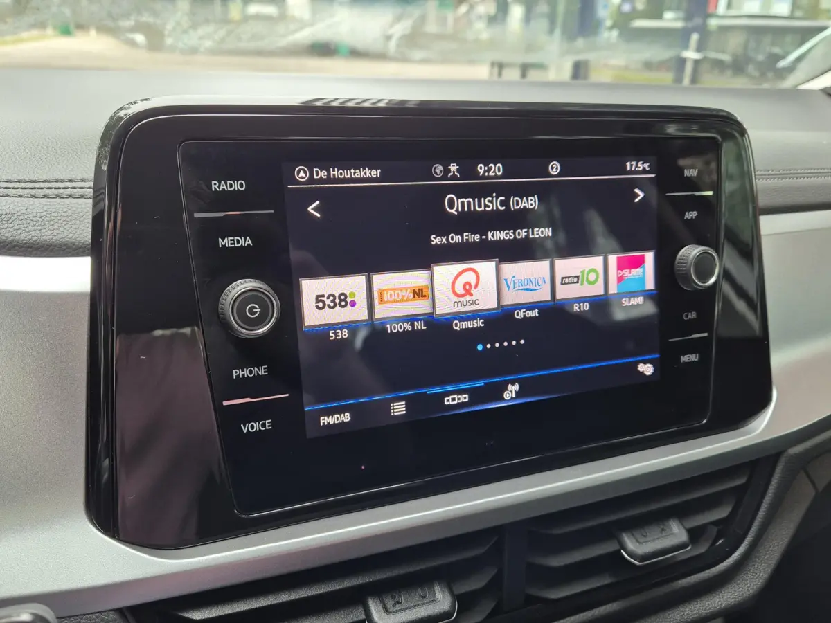 1.0 TSI Life | Navigatie | Digitaal dashboard | Adapt. Cruise Control | Parkeersensoren | Licht metalen velgen