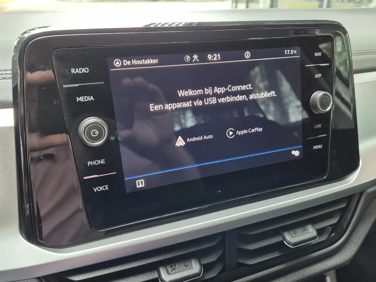 1.0 TSI Life | Navigatie | Digitaal dashboard | Adapt. Cruise Control | Parkeersensoren | Licht metalen velgen