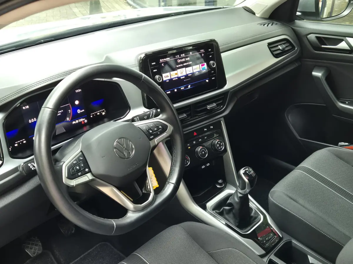 1.0 TSI Life | Navigatie | Digitaal dashboard | Adapt. Cruise Control | Parkeersensoren | Licht metalen velgen