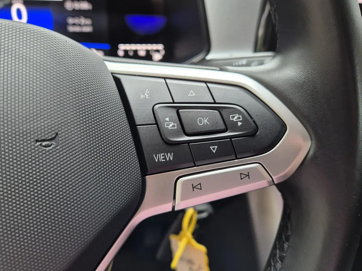 1.0 TSI Life | Navigatie | Digitaal dashboard | Adapt. Cruise Control | Parkeersensoren | Licht metalen velgen