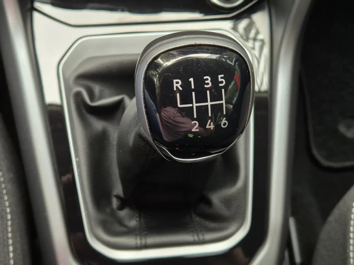 1.0 TSI Life | Navigatie | Digitaal dashboard | Adapt. Cruise Control | Parkeersensoren | Licht metalen velgen