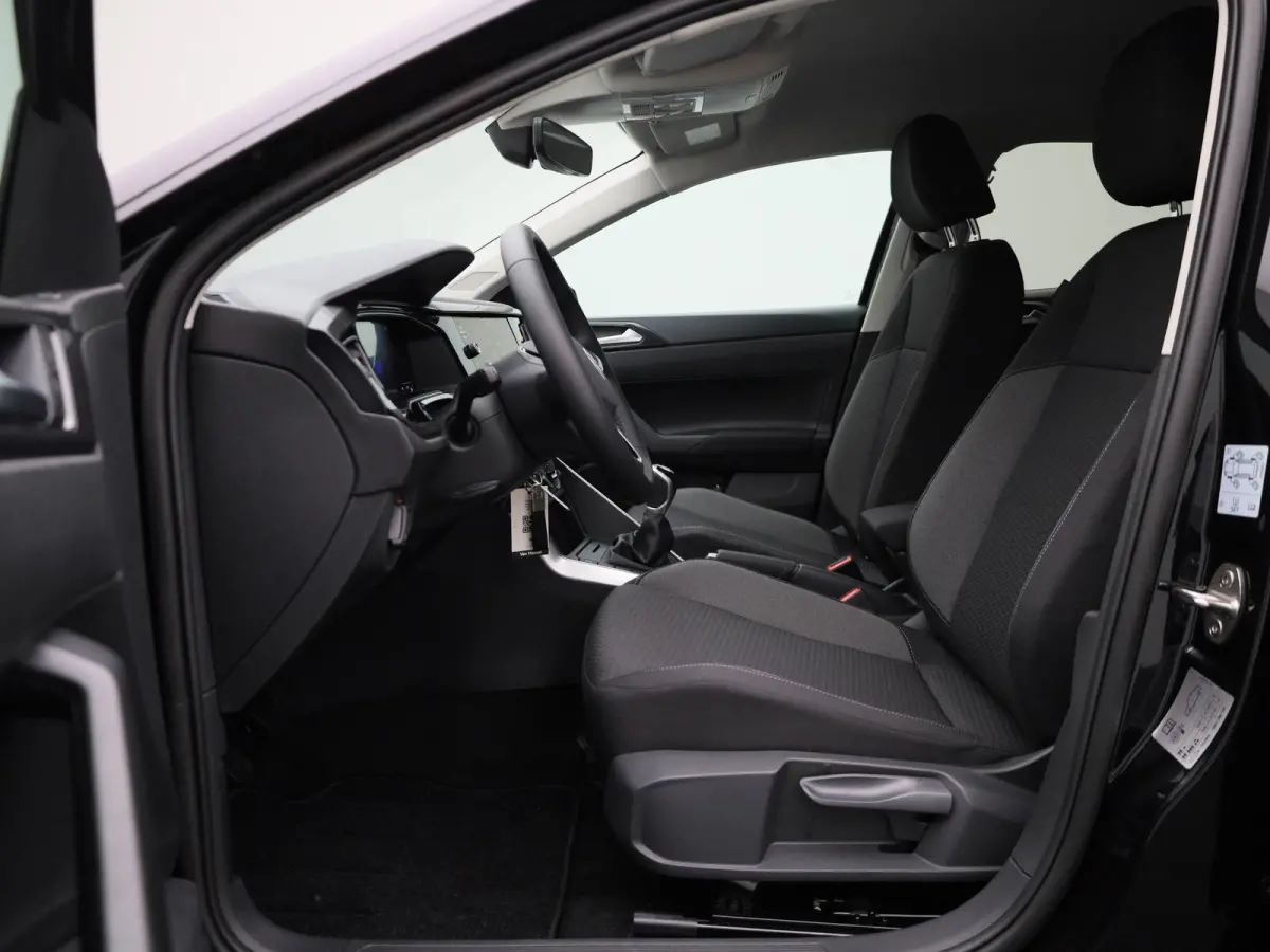 1.0 TSI Life Edition | Draadloze Apple Carplay | Adaptieve cruise control | Travel Assist | Parkeersensoren | Achteruitrij camera |