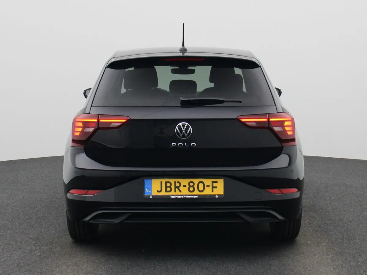 1.0 TSI Life Edition | Draadloze Apple Carplay | Adaptieve cruise control | Travel Assist | Parkeersensoren | Achteruitrij camera |