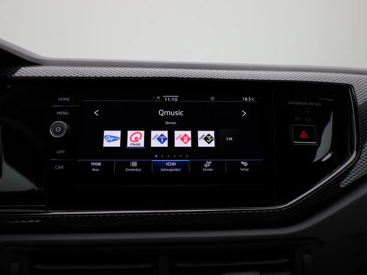 1.0 TSI Life Edition | Draadloze Apple Carplay | Adaptieve cruise control | Travel Assist | Parkeersensoren | Achteruitrij camera |